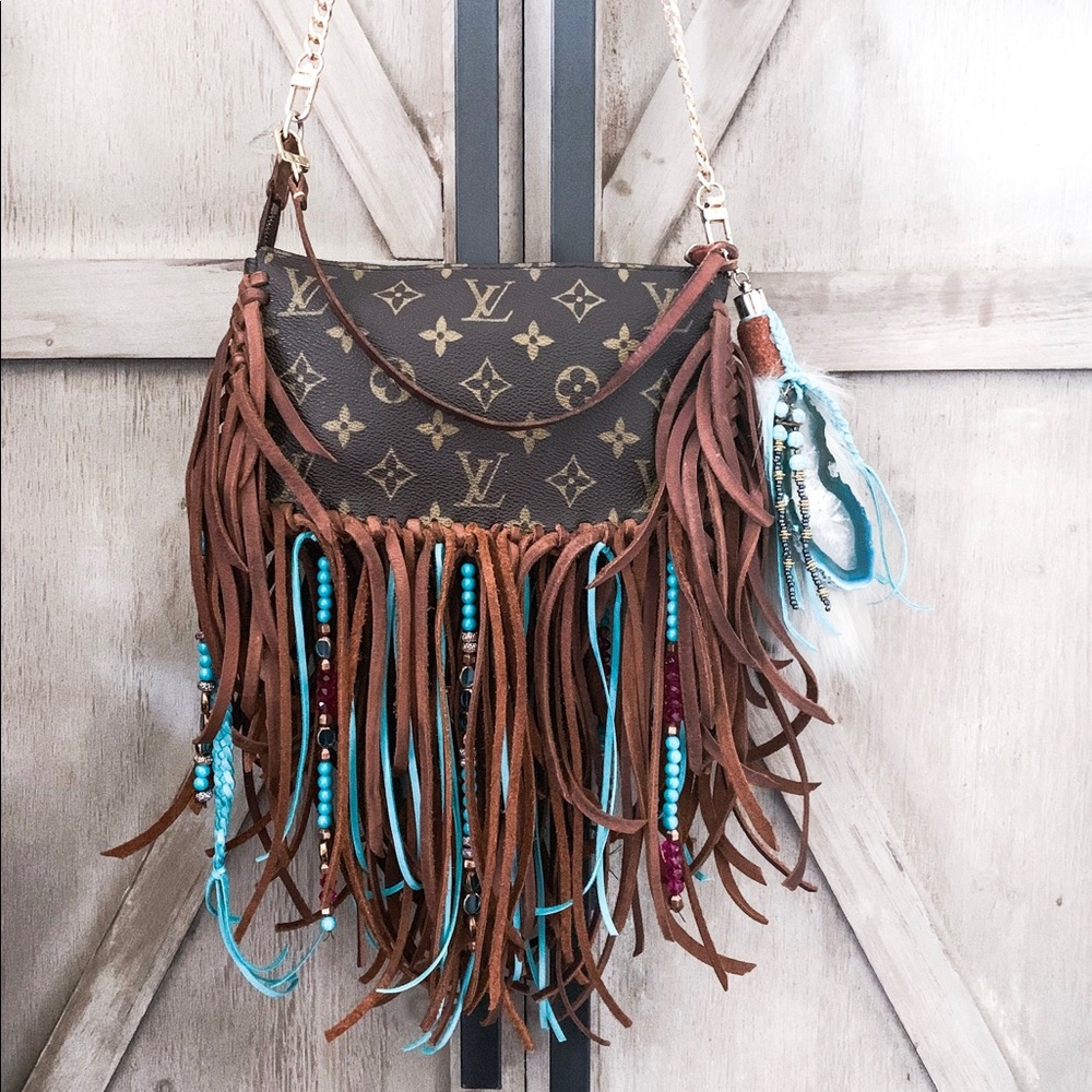 ❌❌SOLD❌❌ Revamped Louis Vuitton Pochette